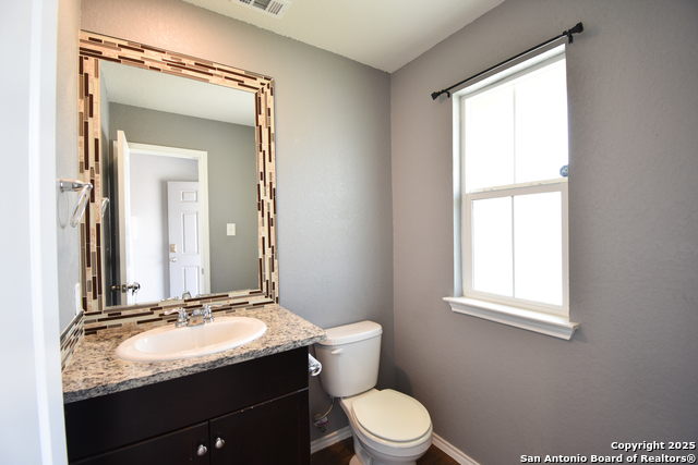 Image 12 of 31 For 13219 Winemaker