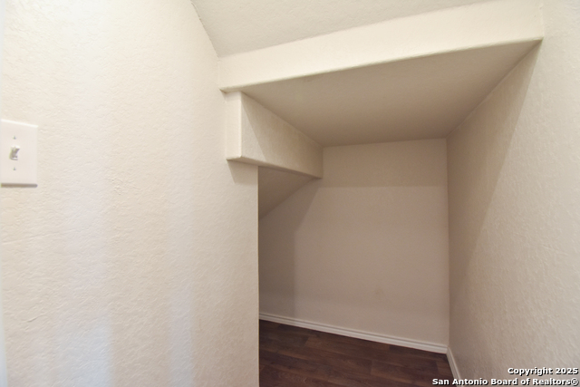 Image 13 of 31 For 13219 Winemaker