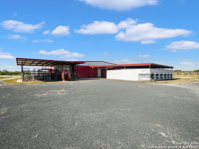 Listing photo id 58 for 6411 Highway 90 E