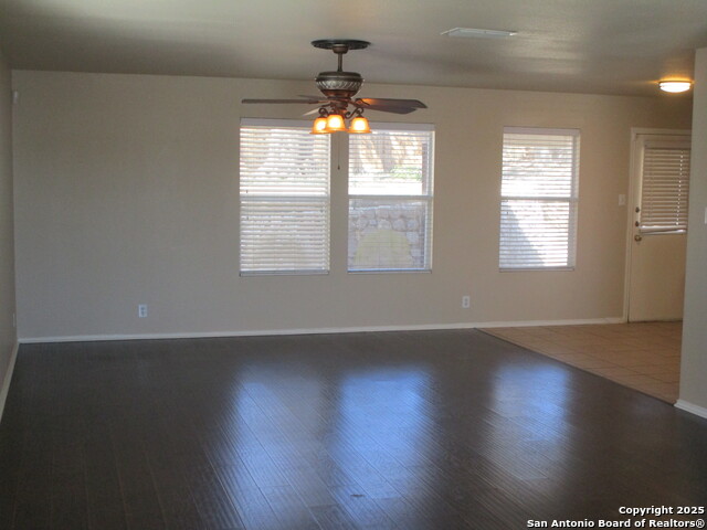 Image 2 of 27 For 3531 Longhorn