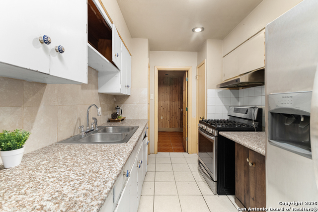 Listing photo id 11 for 1934 Duluth Dr