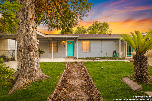 Listing photo id 4 for 1934 Duluth Dr