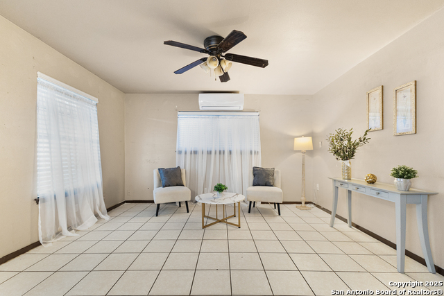 Listing photo id 5 for 1934 Duluth Dr