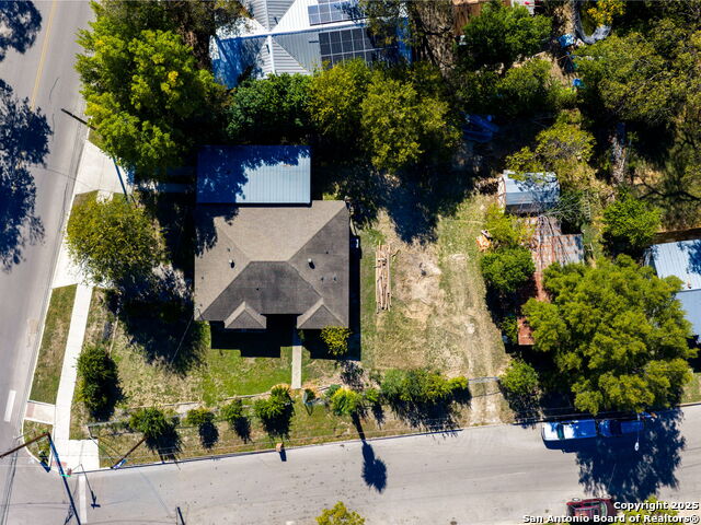 Image 2 of 15 For 135 Plum Ave N