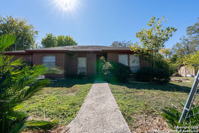 Image 5 of 15 For 135 Plum Ave N