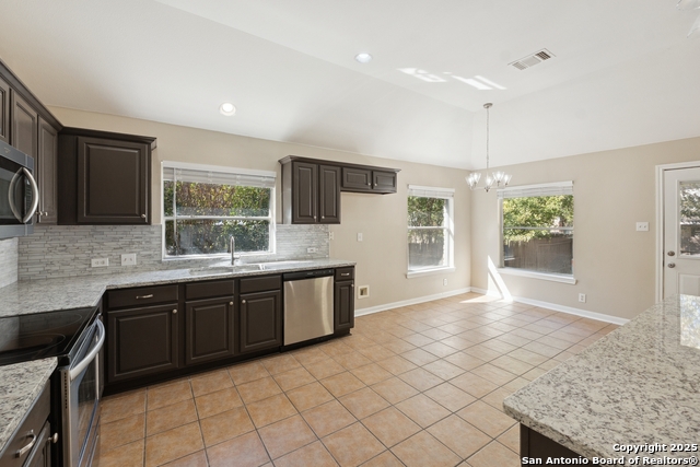 Listing photo id 12 for 1815 Indian Paint Brush