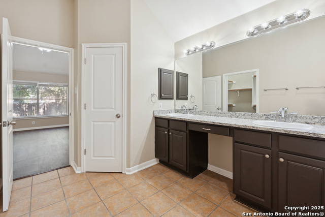 Listing photo id 22 for 1815 Indian Paint Brush