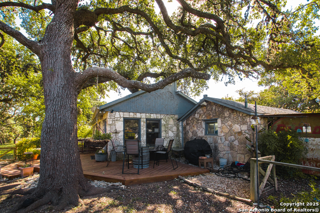 Listing photo id 8 for 7087 Dietz Elkhorn