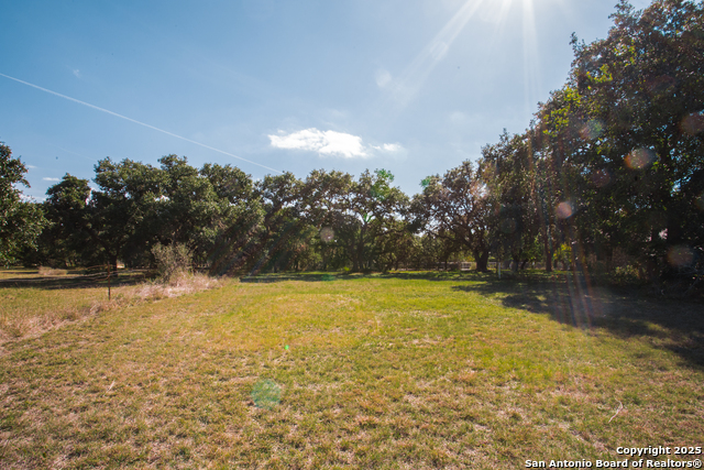 Listing photo id 12 for 7087 Dietz Elkhorn