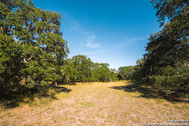 Listing photo id 15 for 7087 Dietz Elkhorn