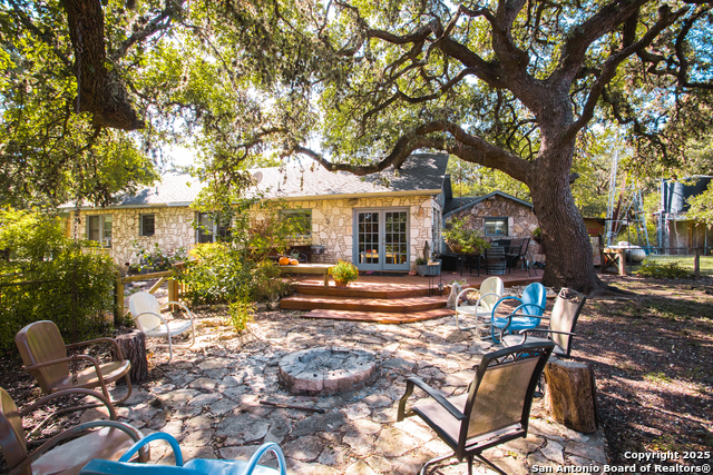 Listing photo id 6 for 7087 Dietz Elkhorn