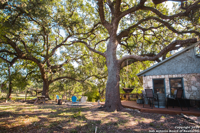 Listing photo id 7 for 7087 Dietz Elkhorn