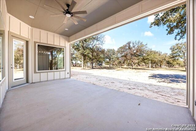 Listing photo id 3 for 157 Hondo Vista
