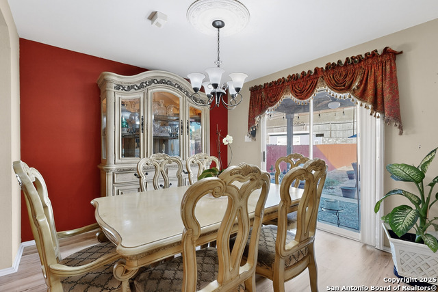 Image 14 of 35 For 24222 Waterwell Oaks