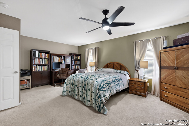 Image 20 of 35 For 24222 Waterwell Oaks