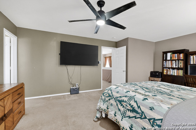 Image 21 of 35 For 24222 Waterwell Oaks