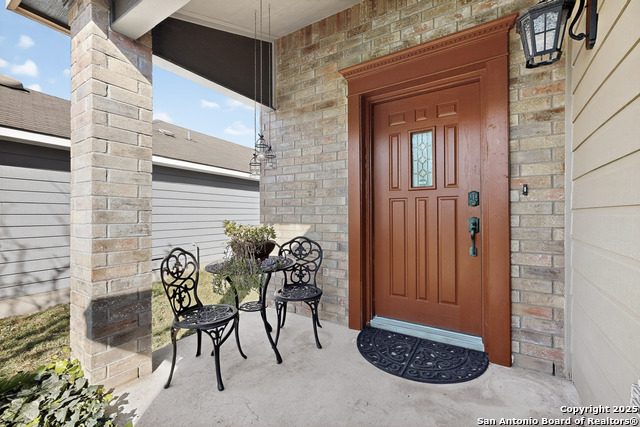 Image 3 of 35 For 24222 Waterwell Oaks