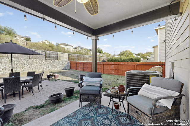 Image 33 of 35 For 24222 Waterwell Oaks