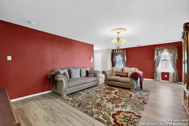 Image 6 of 35 For 24222 Waterwell Oaks