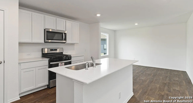 Image 17 of 21 For 14723 Childress