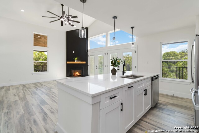 Image 14 of 61 For 2024 Ronda  