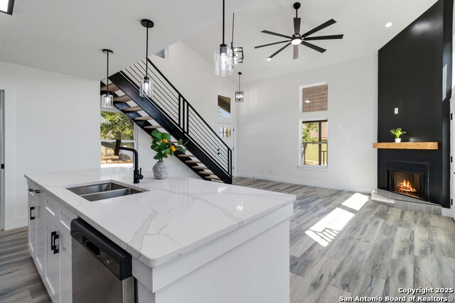 Image 17 of 61 For 2024 Ronda  