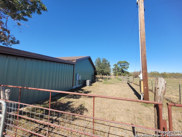 Image 19 of 48 For 226 Fm 1107