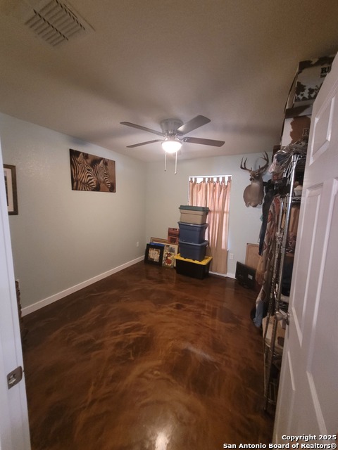 Image 28 of 48 For 226 Fm 1107