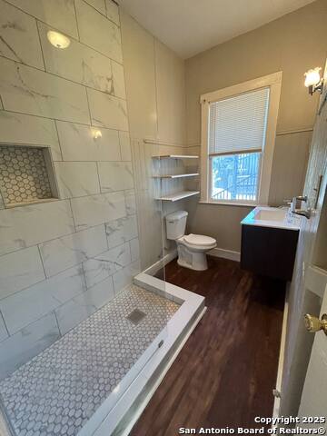 Image 7 of 11 For 124 W Mulberry Ave