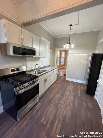 Image 9 of 11 For 124 W Mulberry Ave