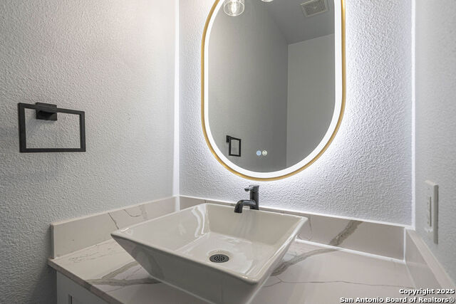 Image 21 of 39 For 519 Five Spot