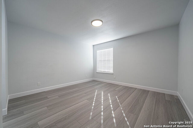 Image 32 of 39 For 519 Five Spot