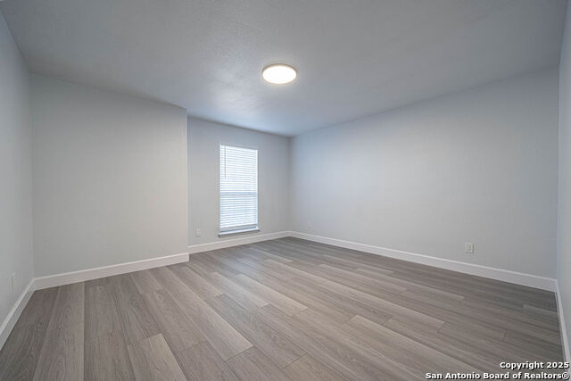 Image 33 of 39 For 519 Five Spot