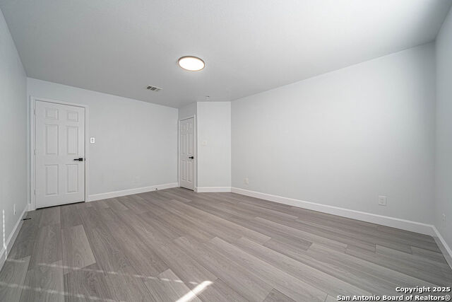 Image 37 of 39 For 519 Five Spot