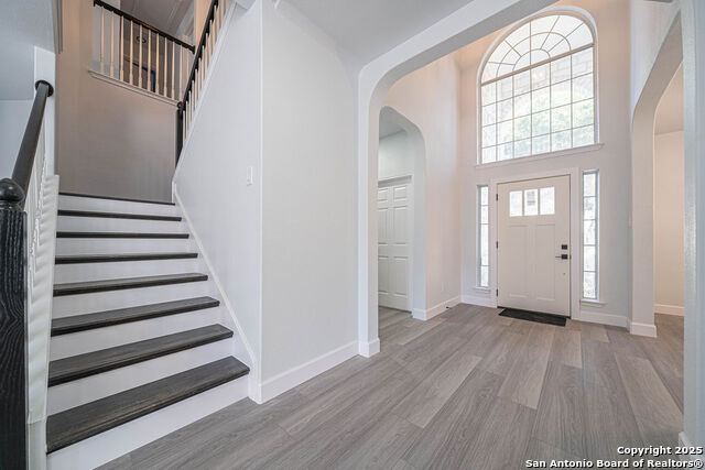 Image 4 of 39 For 519 Five Spot