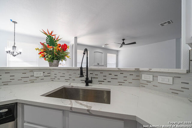 Image 7 of 39 For 519 Five Spot