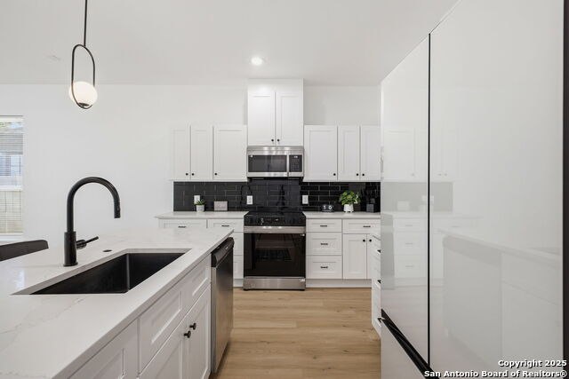 Image 11 of 33 For 918 Berlin Ave