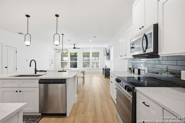 Image 13 of 33 For 918 Berlin Ave