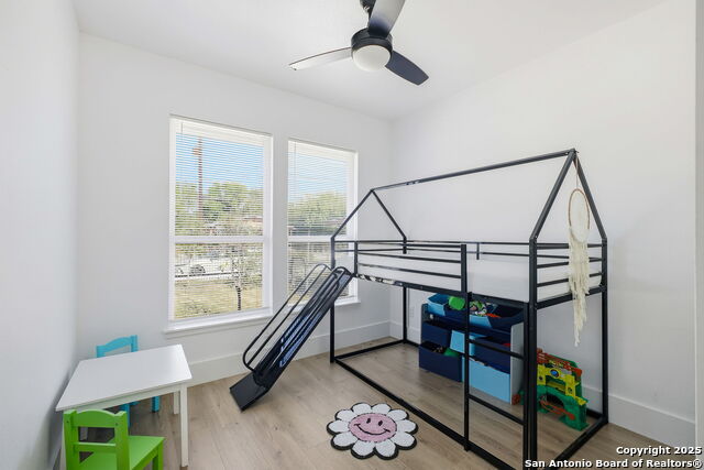 Image 28 of 33 For 918 Berlin Ave