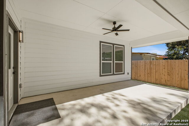 Image 30 of 33 For 918 Berlin Ave