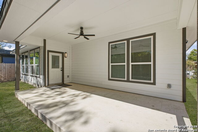 Image 31 of 33 For 918 Berlin Ave