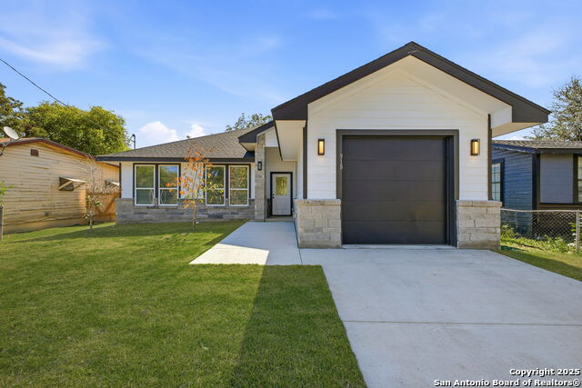 Image 5 of 33 For 918 Berlin Ave