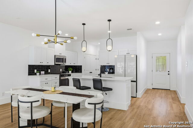 Image 9 of 33 For 918 Berlin Ave