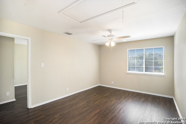 Image 11 of 16 For 12139 Karnes