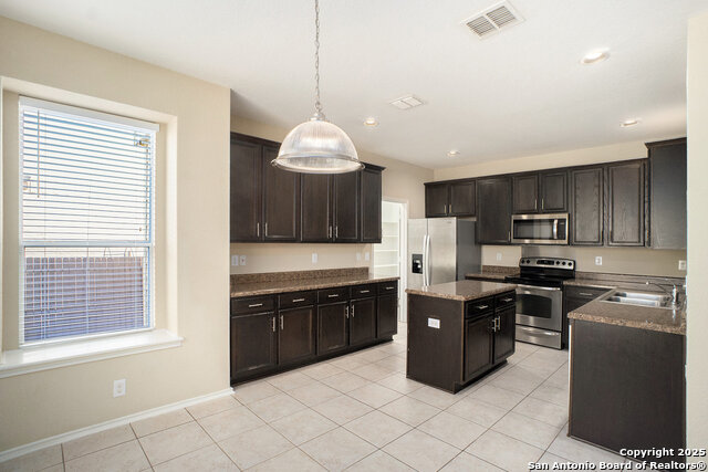 Image 12 of 16 For 12139 Karnes