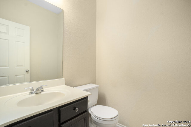 Image 15 of 16 For 12139 Karnes