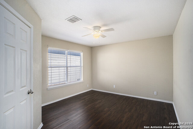 Image 4 of 16 For 12139 Karnes