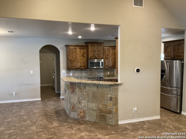 Image 11 of 82 For 117 Rosewood