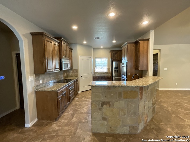 Image 13 of 82 For 117 Rosewood