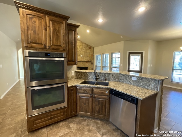 Image 15 of 82 For 117 Rosewood